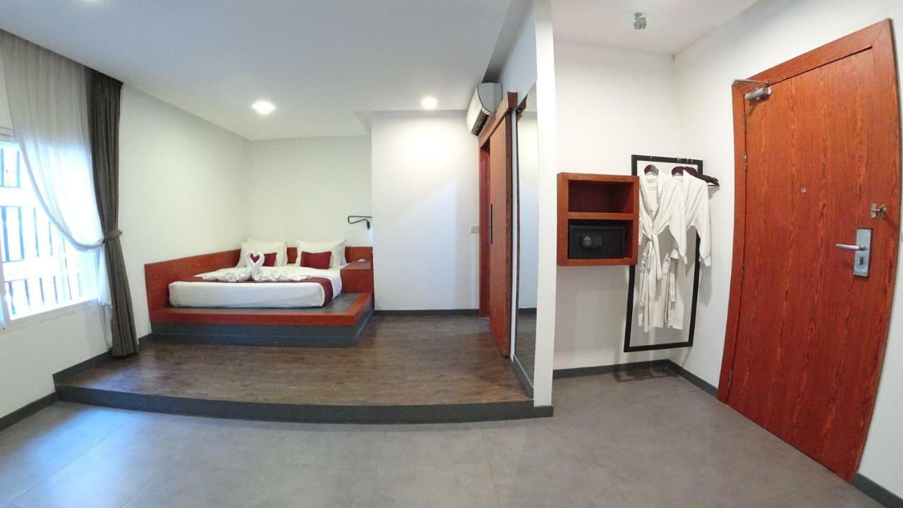 Hotel Records Phnompenh Exteriér fotografie