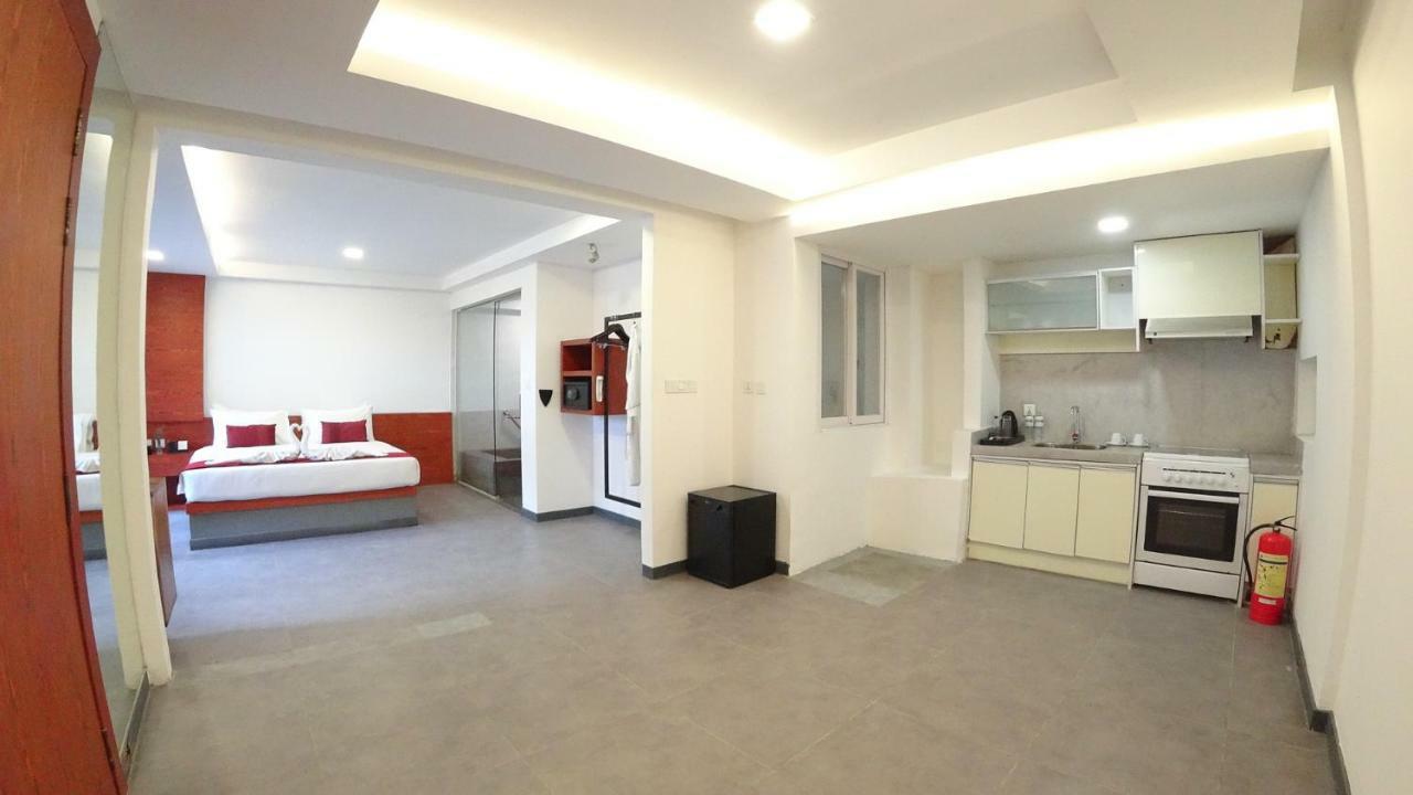 Hotel Records Phnompenh Exteriér fotografie