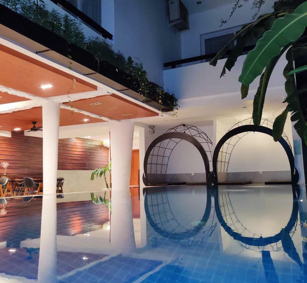 Hotel Records Phnompenh Exteriér fotografie